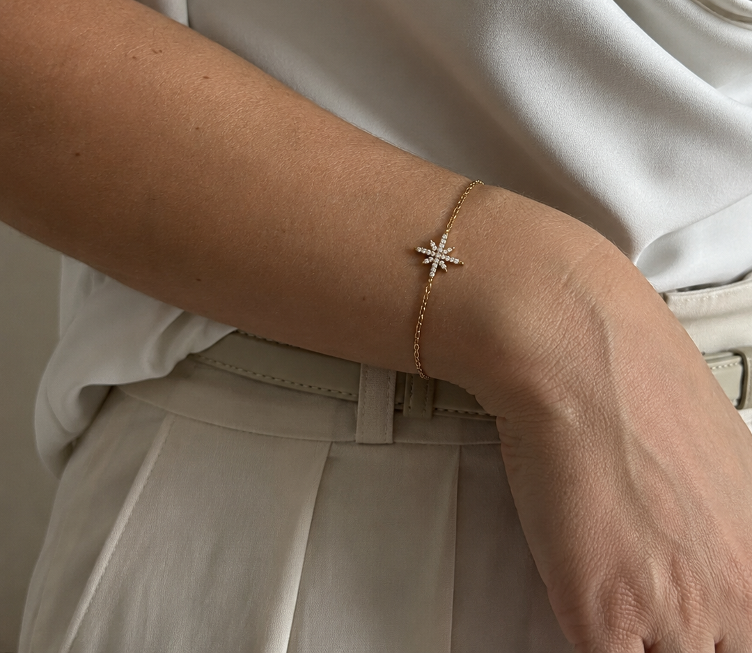 Bracelet Céleste - doré orné d'une d'étoile