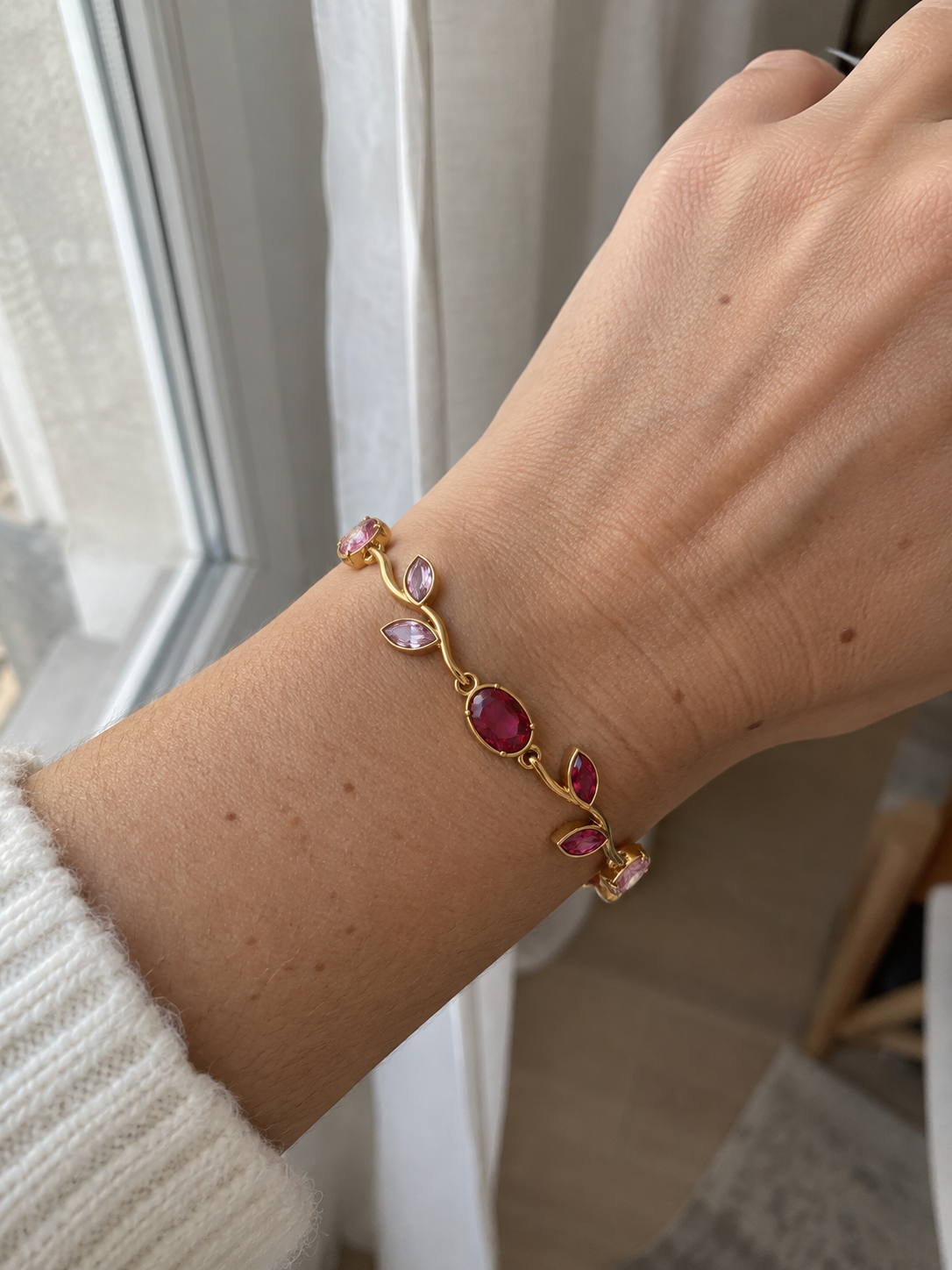 Bracelets - Suzie