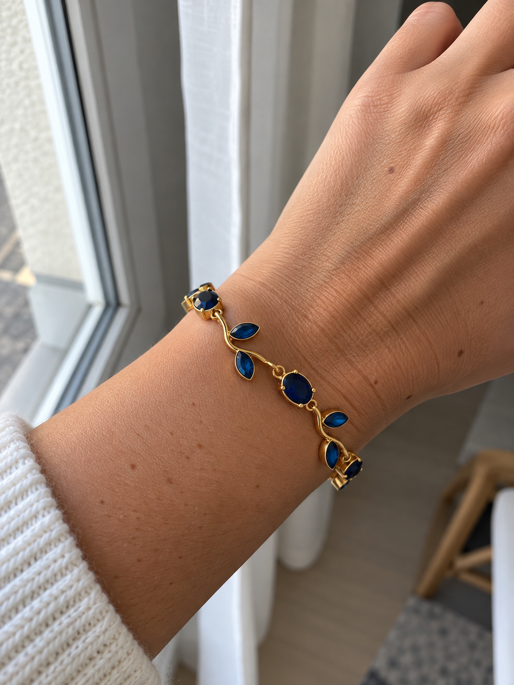 Bracelets - Suzie