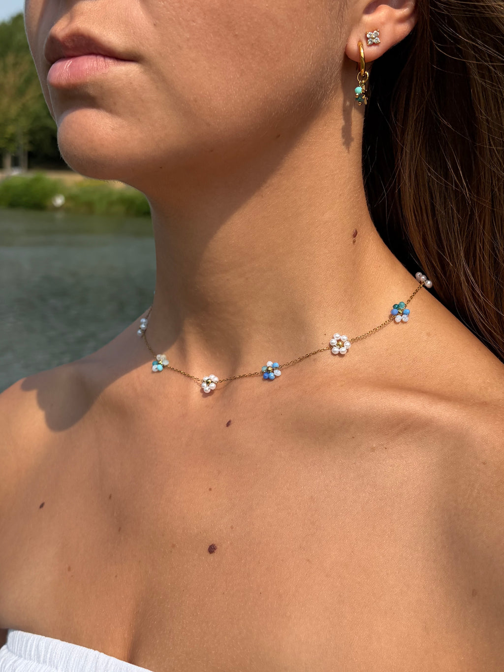 Collier Lila - fleurs en perles